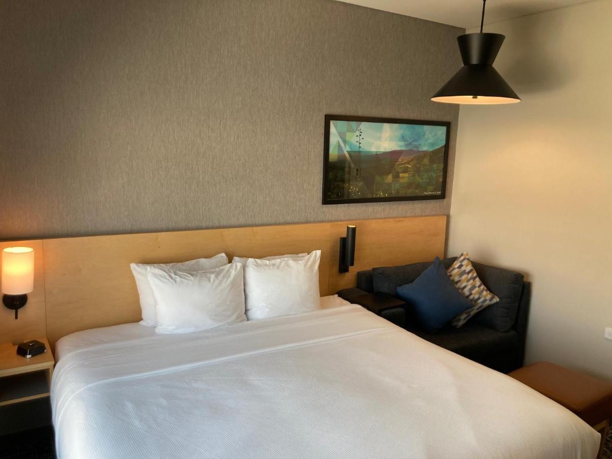 Hyatt Place Saltillo Exteriör bild